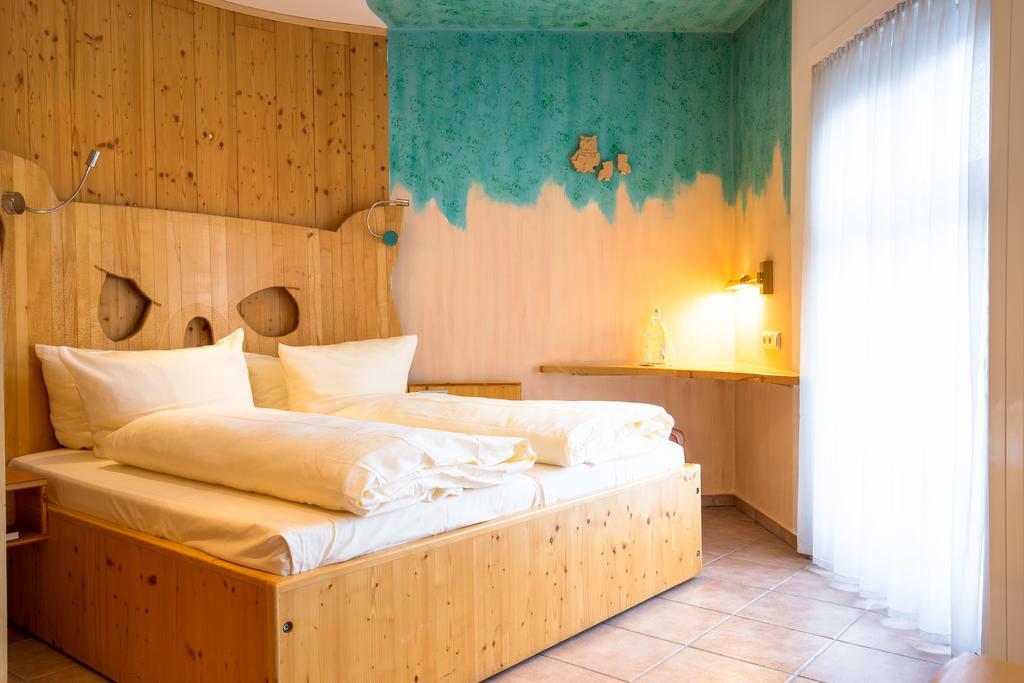 Allvitalis Traumhotel Карлсруе Екстер'єр фото