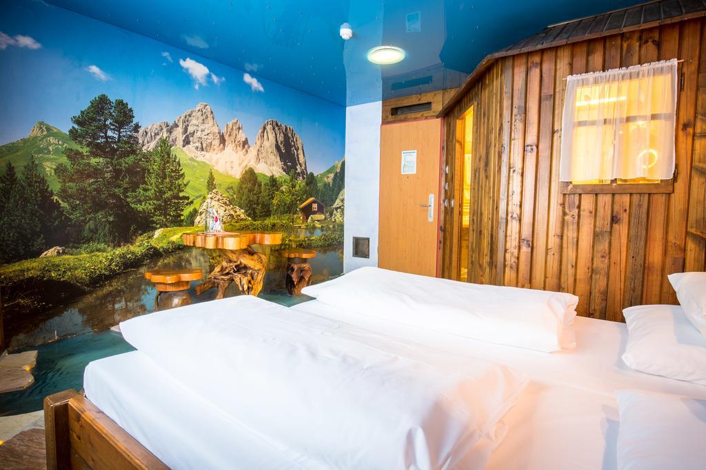 Allvitalis Traumhotel Карлсруе Екстер'єр фото